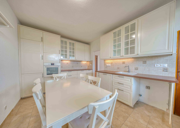 Na predaj čiastočne zrekonštruovaný rodinný dom v obci Pusté Sady