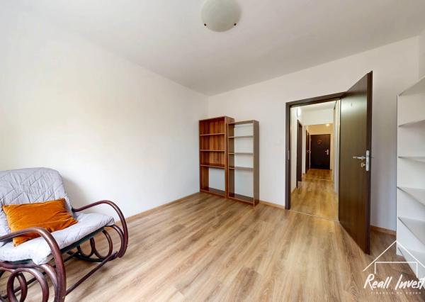 Predaj 3-izbového bytu s loggiou v Petržalke