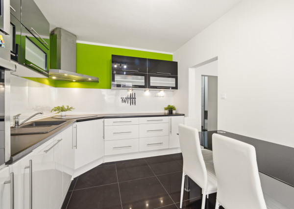 Na prenájom 3-izbový byt s loggiou v Ružinove