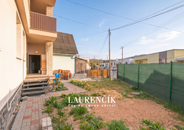 NA PREDAJ | DVOJGENERAČNÝ RODINNÝ DOM NITRIANSKE PRAVNO