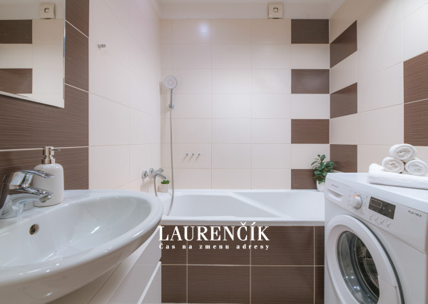 NA PREDAJ | DVOJGENERAČNÝ RODINNÝ DOM NITRIANSKE PRAVNO