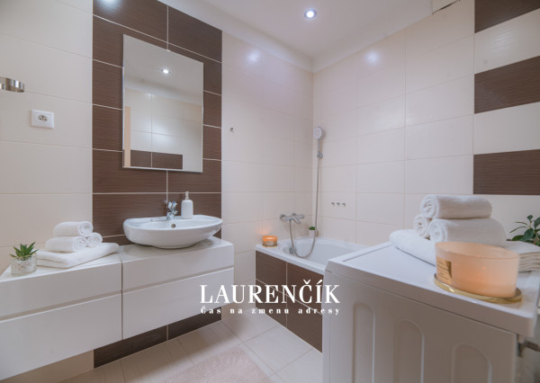 NA PREDAJ | DVOJGENERAČNÝ RODINNÝ DOM NITRIANSKE PRAVNO