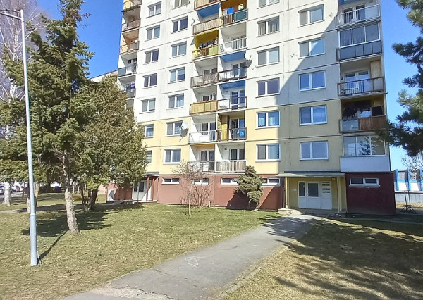 EXKLUZÍVNE NA PREDAJ | 2-izbový byt s loggiou | Spišská Nová Ves – E. M. Šoltésovej