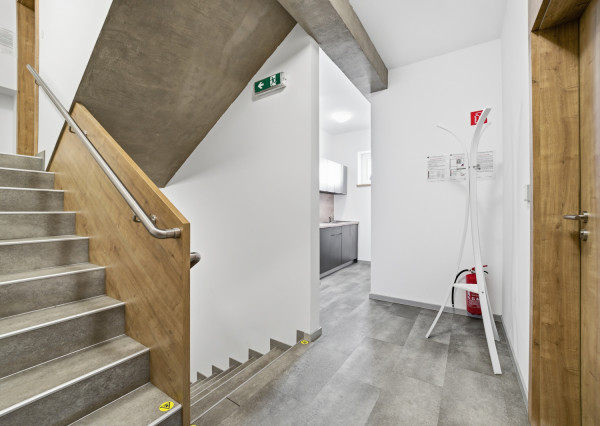 Na prenájom dve kancelárie na Zavarskej ulici v Trnave