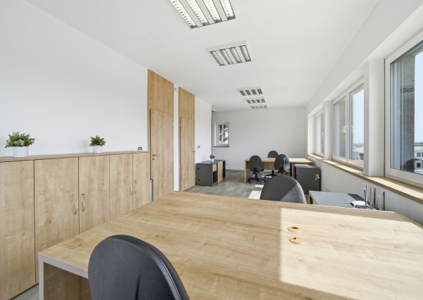 Na prenájom dve kancelárie na Zavarskej ulici v Trnave