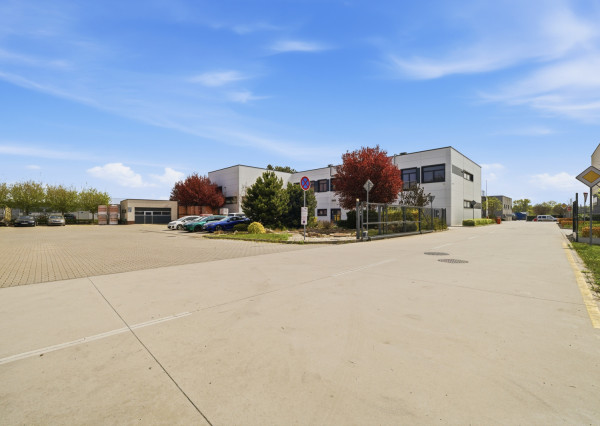 Na prenájom dve kancelárie na Zavarskej ulici v Trnave