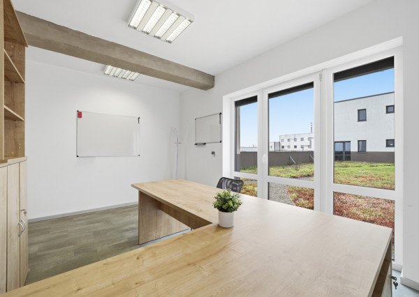 Na prenájom dve kancelárie na Zavarskej ulici v Trnave