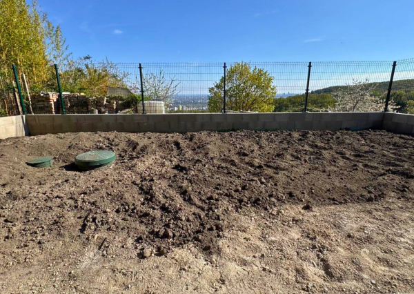 Na predaj chata s panoramatickým výhľadom na Bratislavu