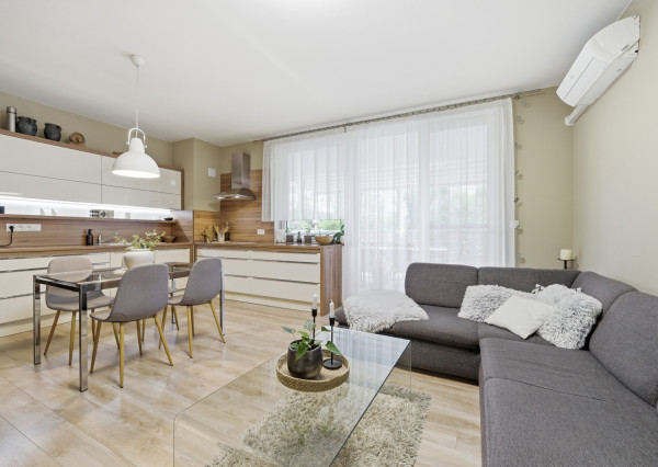 Na predaj 4-izbový byt v Stupave