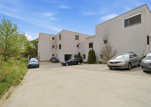 Na predaj 4-izbový byt v Stupave