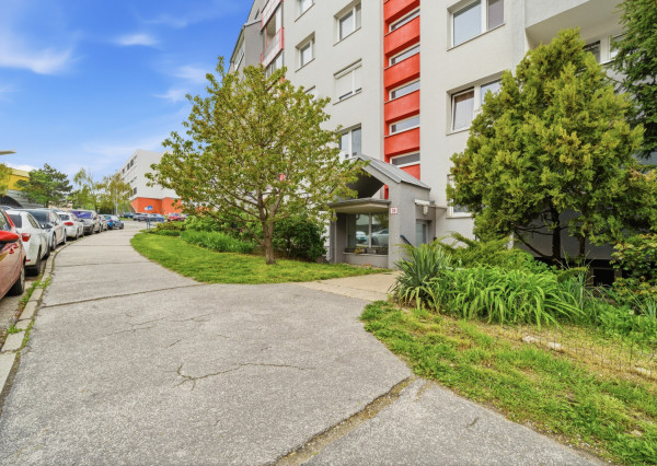 Na predaj kompletne zariadený 1-izbový byt v Bratislave - Dlhé Diely