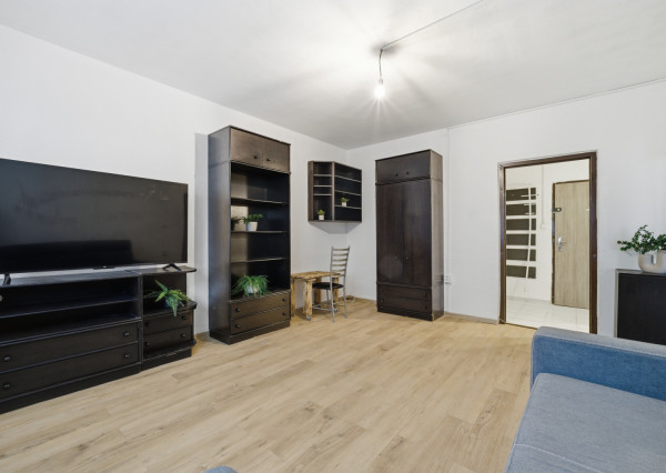 Na predaj kompletne zariadený 1-izbový byt v Bratislave - Dlhé Diely