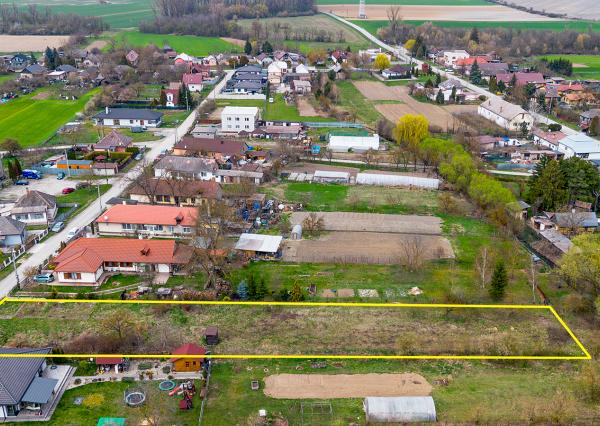 Na predaj veľkorysý stavebný pozemok v obci Gomboš