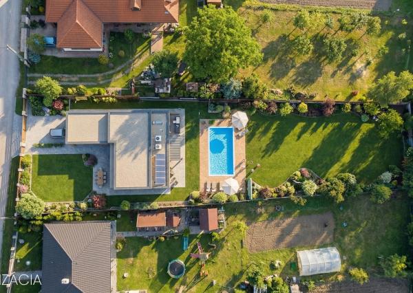 Na predaj veľkorysý stavebný pozemok v obci Gomboš