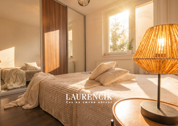 NA PREDAJ | PRIESTRANNÝ  3 -IZBOVÝ BYT NA SIHOTI V TRENČÍNE