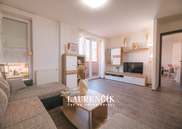 NA PRENÁJOM | 2- IZBOVÝ BYT S PARKOVACÍM MIESTOM, VILLA PARK - TRENČÍN