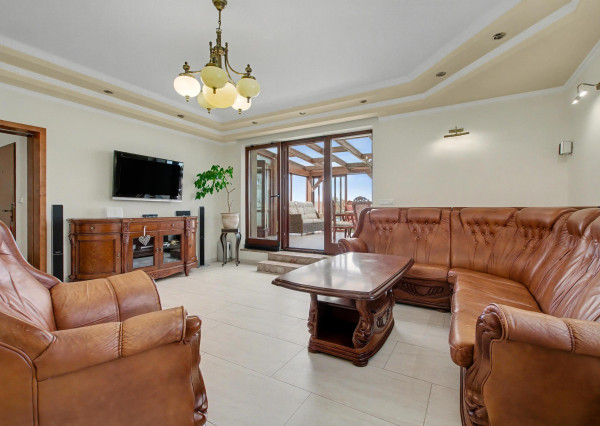 Na predaj 4-izbový penthouse so zimnou záhradou v Šamoríne