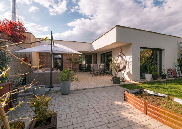 Na predaj 5-izbový rodinný dom v Trenčíne - Zlatovciach