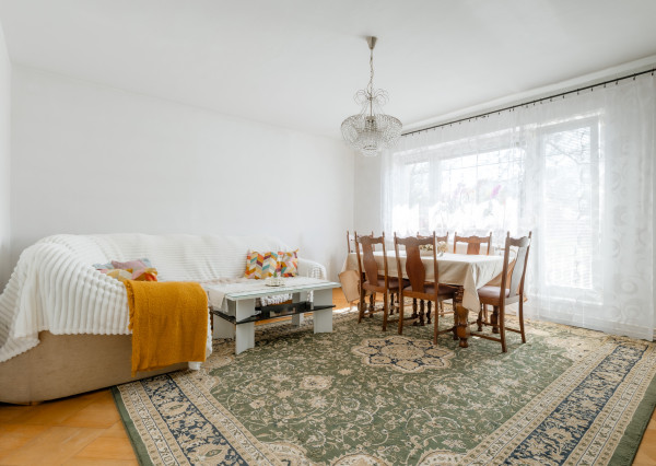 Na predaj priestranný 6-izbový rodinný dom v Oščadnici