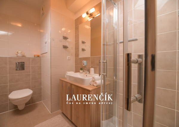 NA PREDAJ | 2 - IZBOVÝ BYT V NOVOSTAVBE S PARKOVACÍM MIESTOM, TRENČIANSKE STANKOVCE