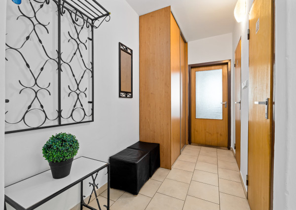 Na predaj kompletne zariadený 3-izbový byt v Podunajských Biskupiciach