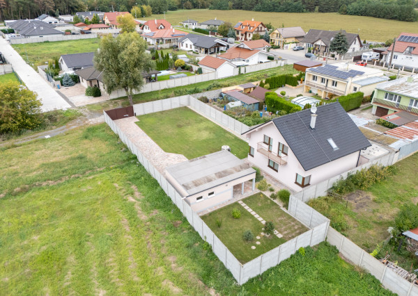 Na predaj rodinný dom s investičným potenciálom v Kostolišti