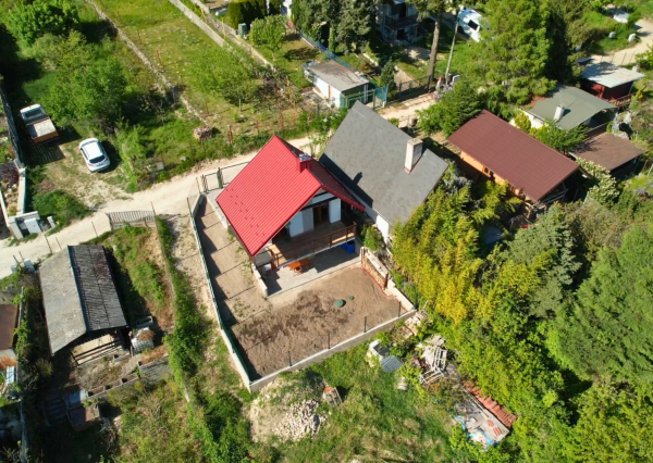 ZNÍŽENÁ CENA:Na predaj chata s panoramatickým výhľadom na Bratislavu