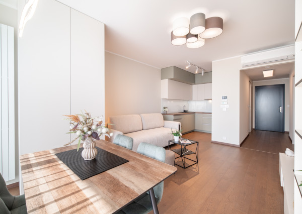 Na prenájom 2-izbový byt so šatníkom, Bratislava – Eurovea Tower