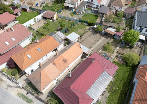 Na predaj čiastočne zariadený rodinný dom v Dolnej Strede