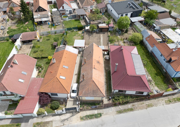 Na predaj čiastočne zariadený rodinný dom v Dolnej Strede