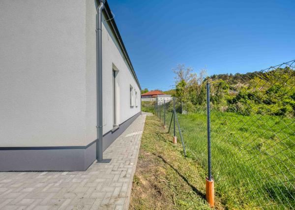 Na predaj rodinný dom v stave holodom v obci Koplotovce