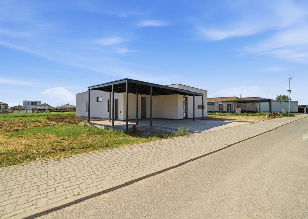 Na predaj luxusná novostavba rodinného domu v Kvetoslavove