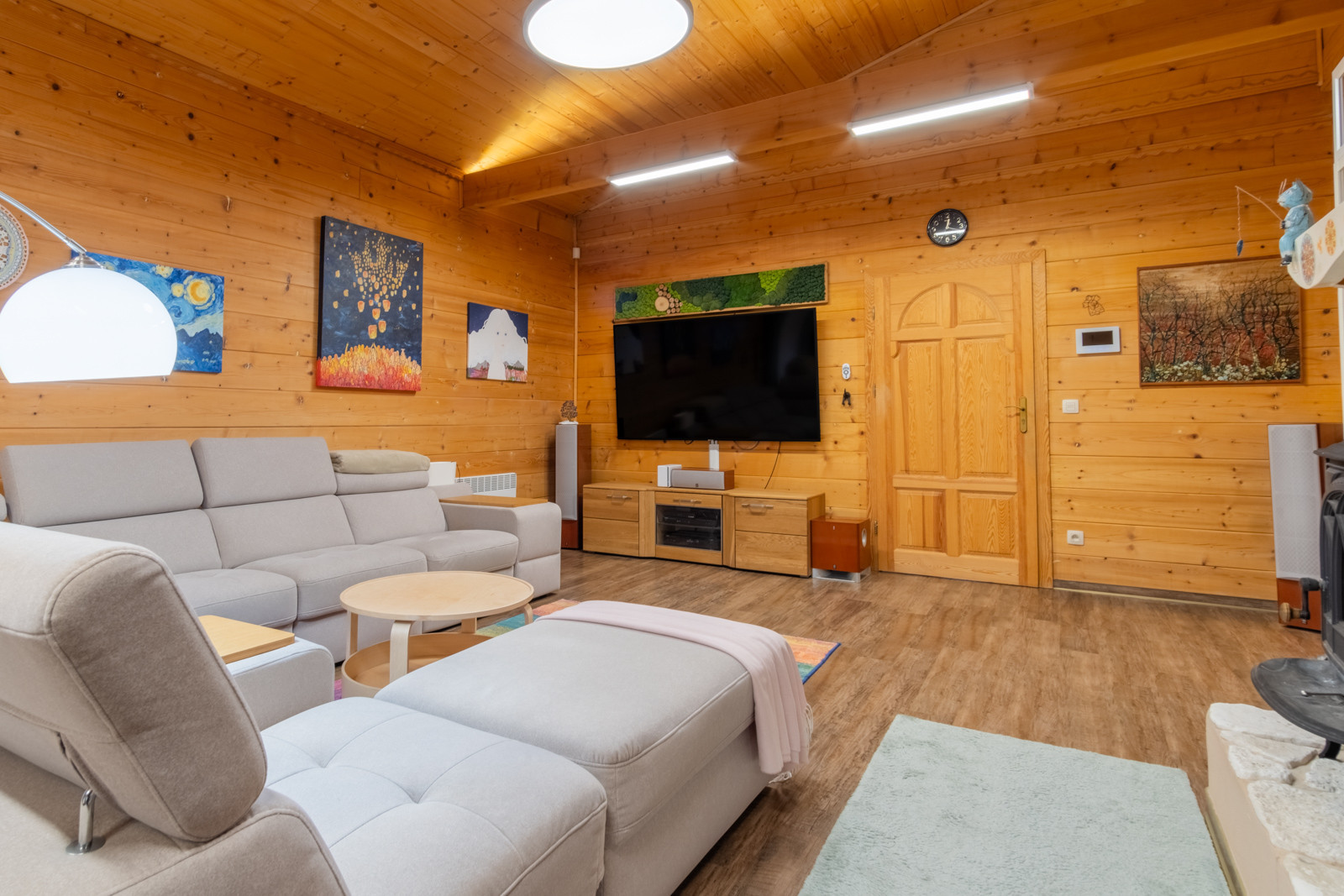 Na predaj dom snov–rodinné sídlo s jazierkom na kúpanie a panoramatickým výhľadom na Vysoké Tatry