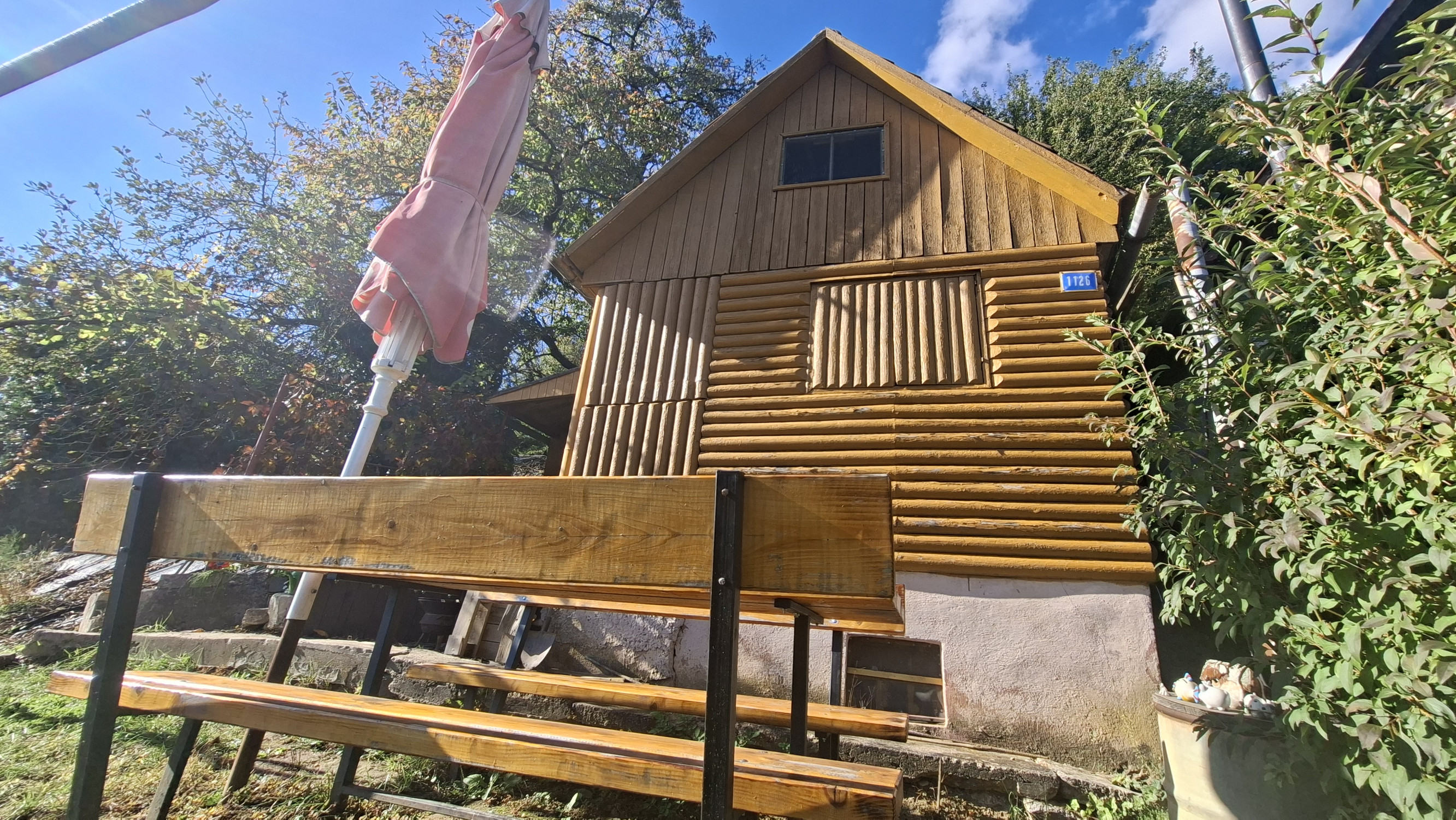 ZNÍŽENÁ CENA: Na predaj chata so záhradou v Bánovciach nad Bebravou