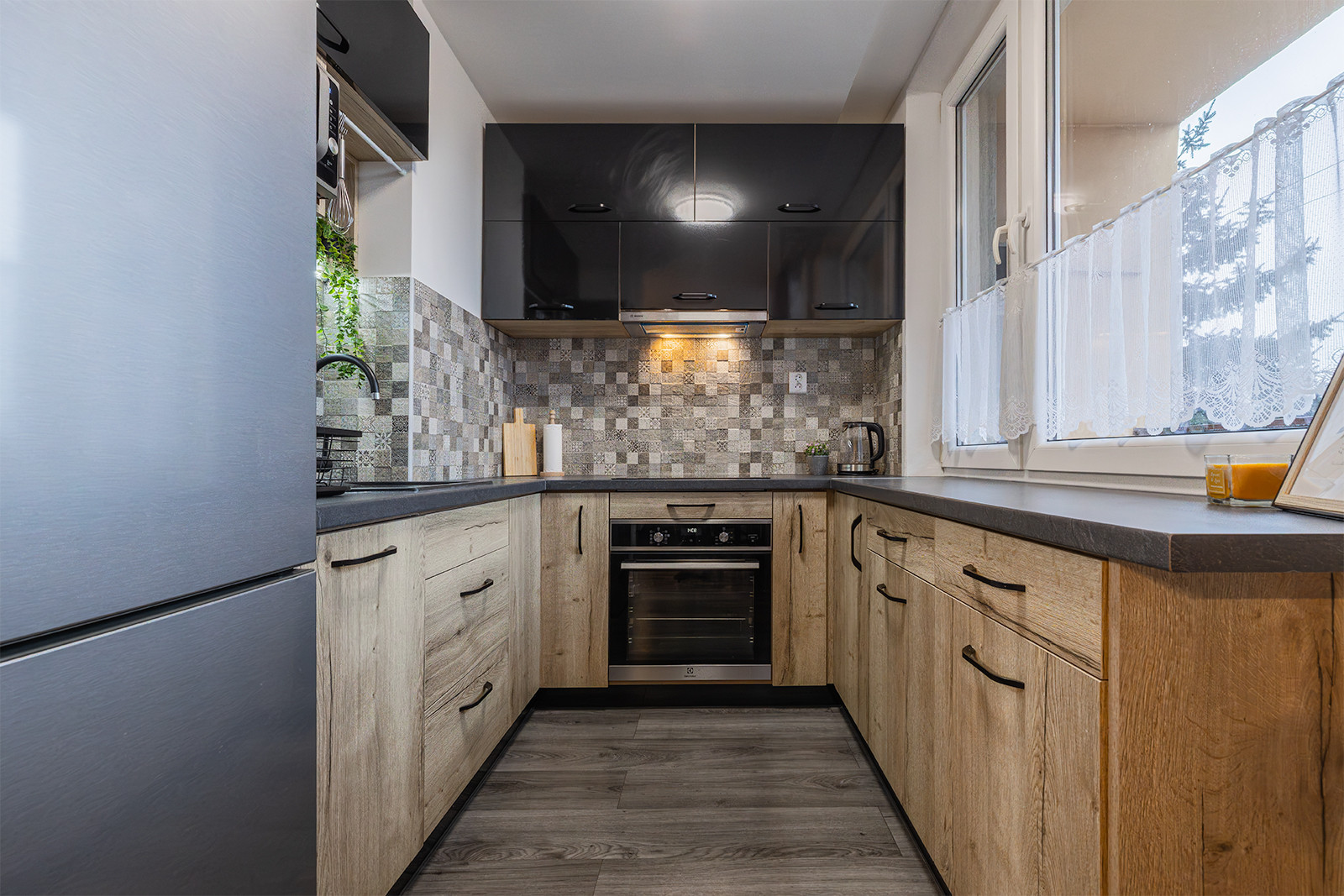 Na prenájom zariadený 1,5-izbový byt s loggiou v Košiciach