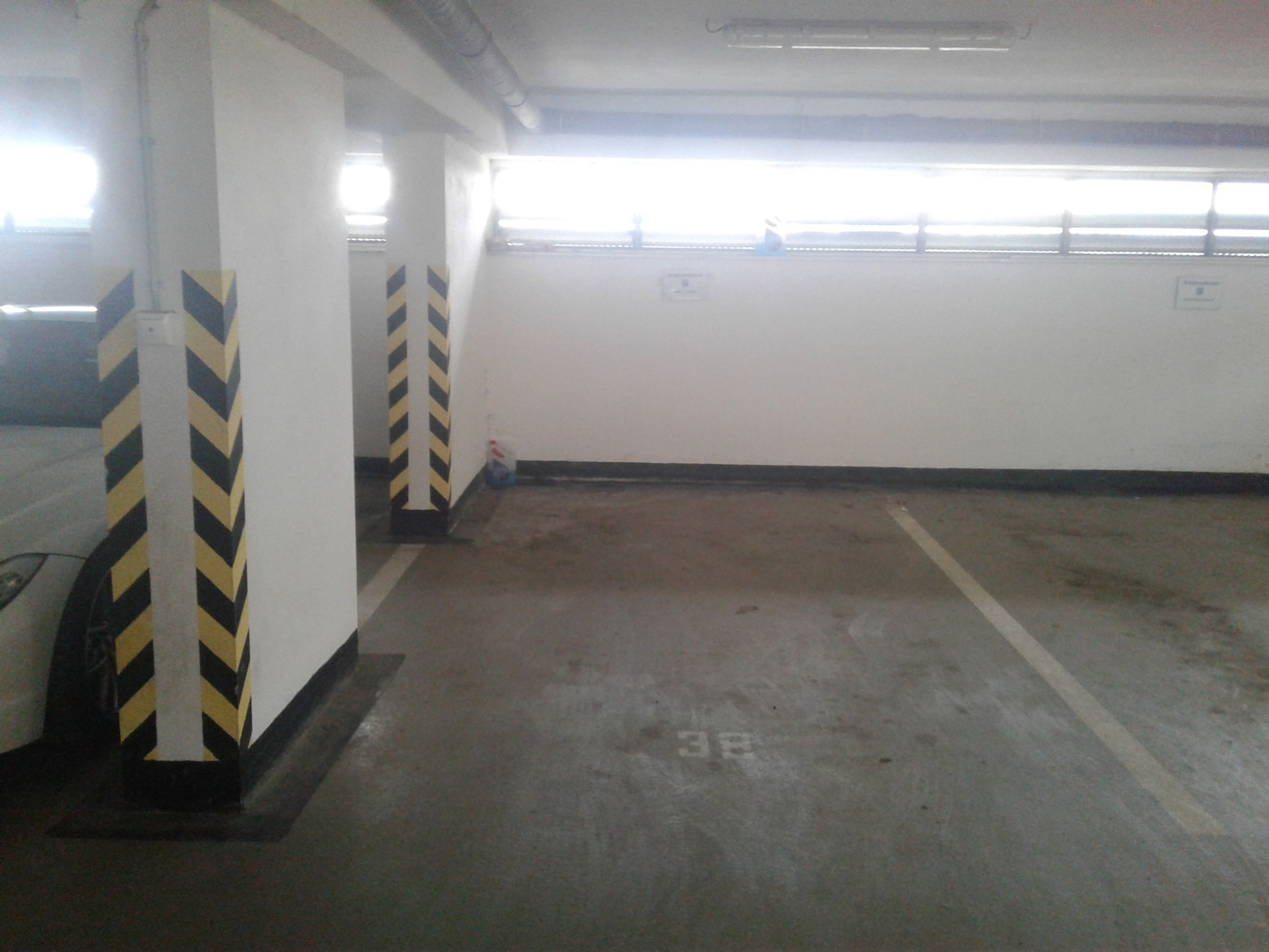 Na prenájom garážové státie Bratislava – Záhorská Bystrica