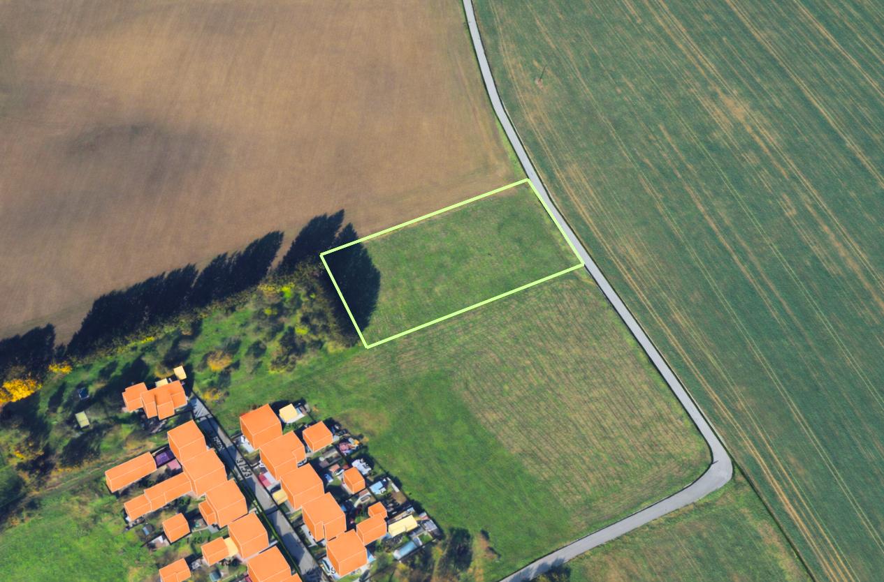 Na predaj pozemok v zastavanej časti obce Veľký Čepčín