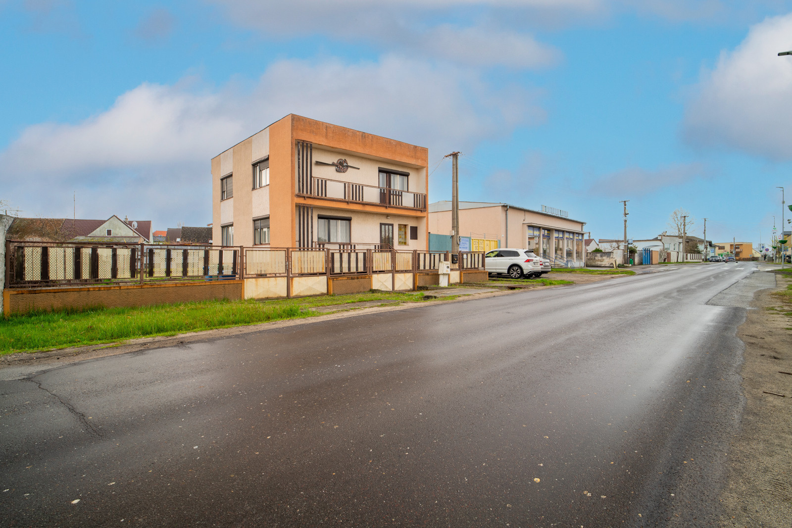 Na predaj samostatne stojaci rodinný dom v obci Veľké Leváre