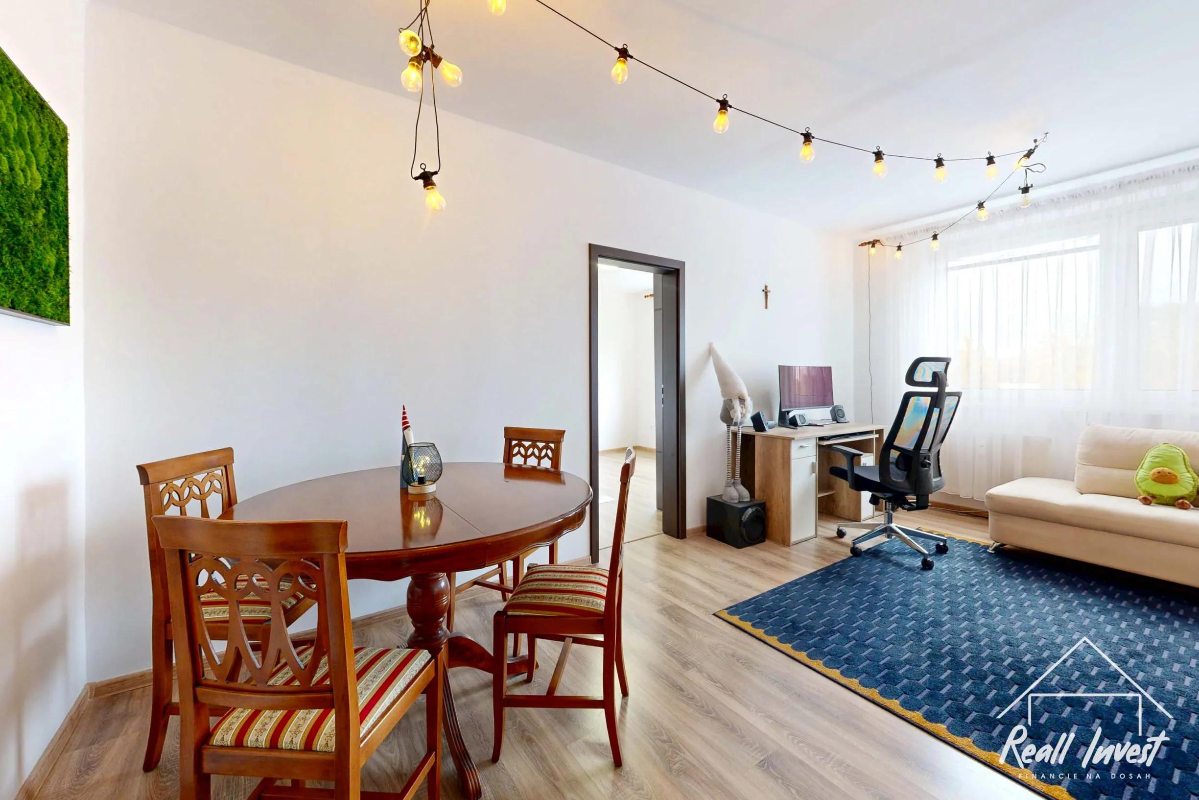 Predaj 3-izbového bytu s loggiou v Petržalke