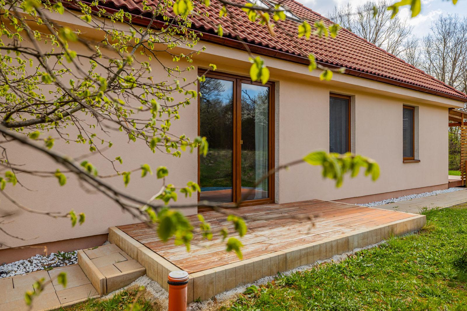 Na predaj čiastočne zariadený rodinný dom v obci Ďurďošík